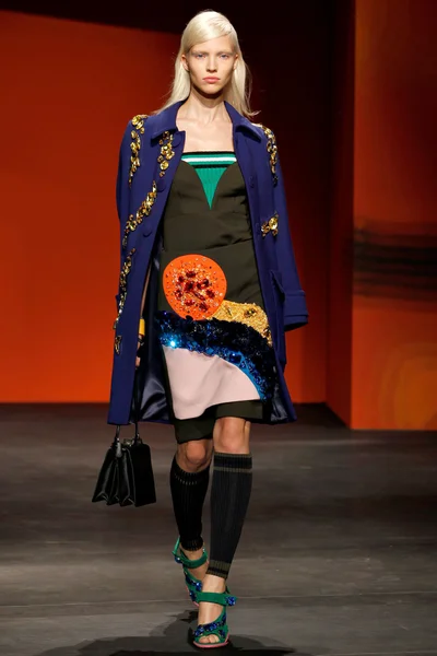 Look 34